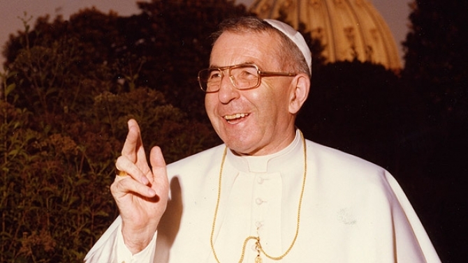 Papa Ioan Paul I moare după 33 de zile de pontificat (1978)